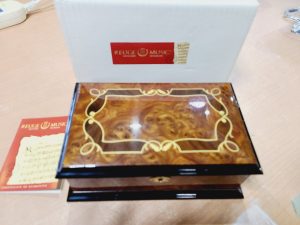 REUGE 宝石箱　